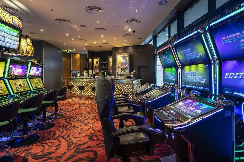 Automatenbereich im Casino am Fernsehturm Berlin