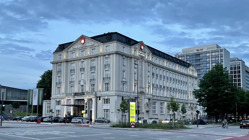 Casino Esplanade Außenansicht in Hamburg