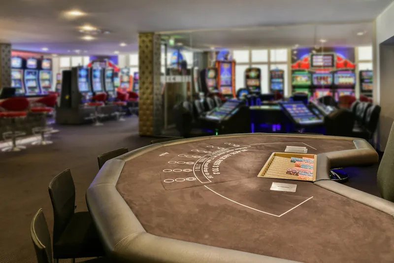 Kartenspieltisch in der Spielbank Cottbus