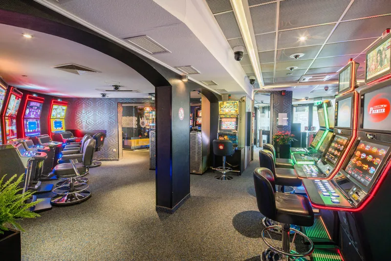 Casino Steindamm mit modernen Spielautomaten