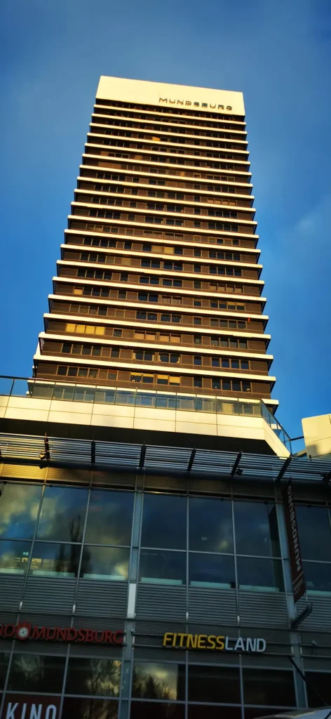 Mundsburg Turm über dem Casino Mundsburg