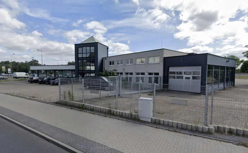Gesamtansicht des Gebäudekomplexes der Spielbank Rostock