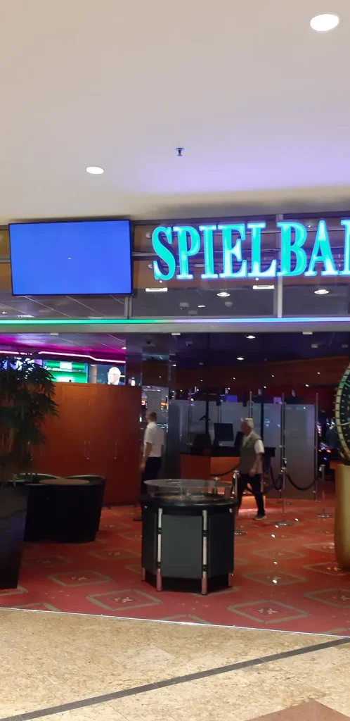Eingangsbereich der Spielbank Kassel innerhalb der Kurfürsten Galerie