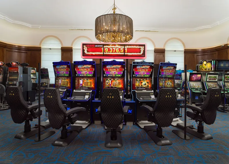 VIP-Bereich mit Slot-Maschinen in der Spielbank Bad Ems