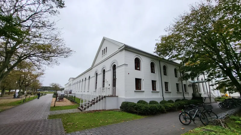 Gebäude der MERKUR SPIELBANK Norderney von außen