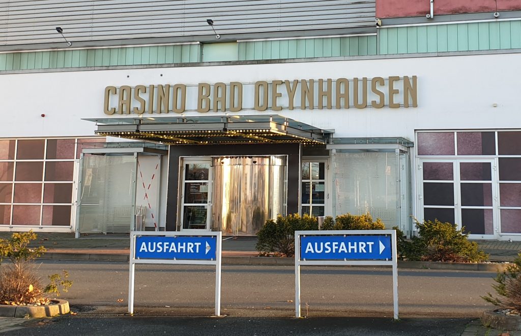 Eingang der MERKUR SPIELBANK Bad Oeynhausen